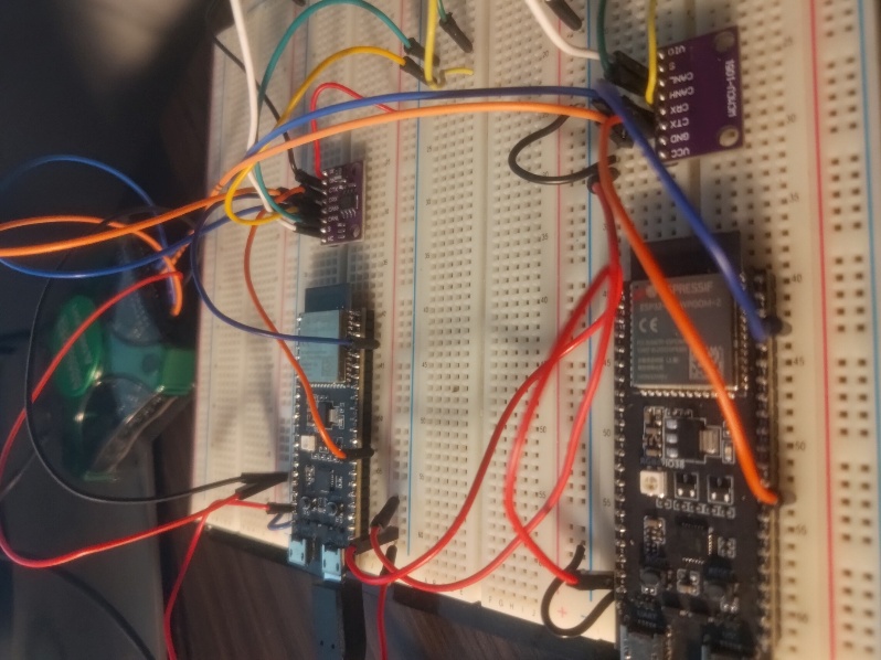 Breadboard wiring of 2x ESP32s3 with 2x TJA1050 CAN transceiver modules